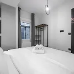 8, Nilie Hospitality Mgmt סלוניקי