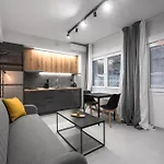 8, Nilie Hospitality Mgmt דירה *