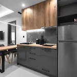 דירה 8, Nilie Hospitality Mgmt