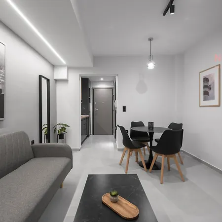 8, Nilie Hospitality Mgmt アパート テッサロニキ
