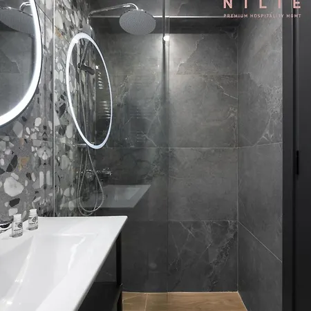 8, Nilie Hospitality Mgmt テッサロニキ