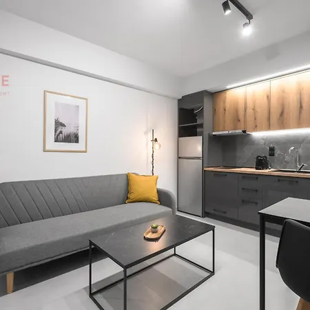 8, Nilie Hospitality Mgmt テッサロニキ