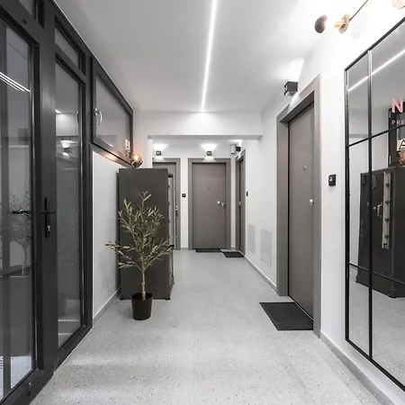 8, Nilie Hospitality Mgmt *