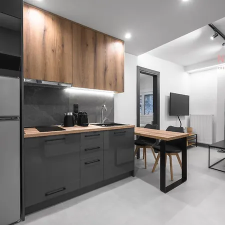 8, Nilie Hospitality Mgmt アパート テッサロニキ