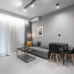 8, Nilie Hospitality Mgmt Apartamento